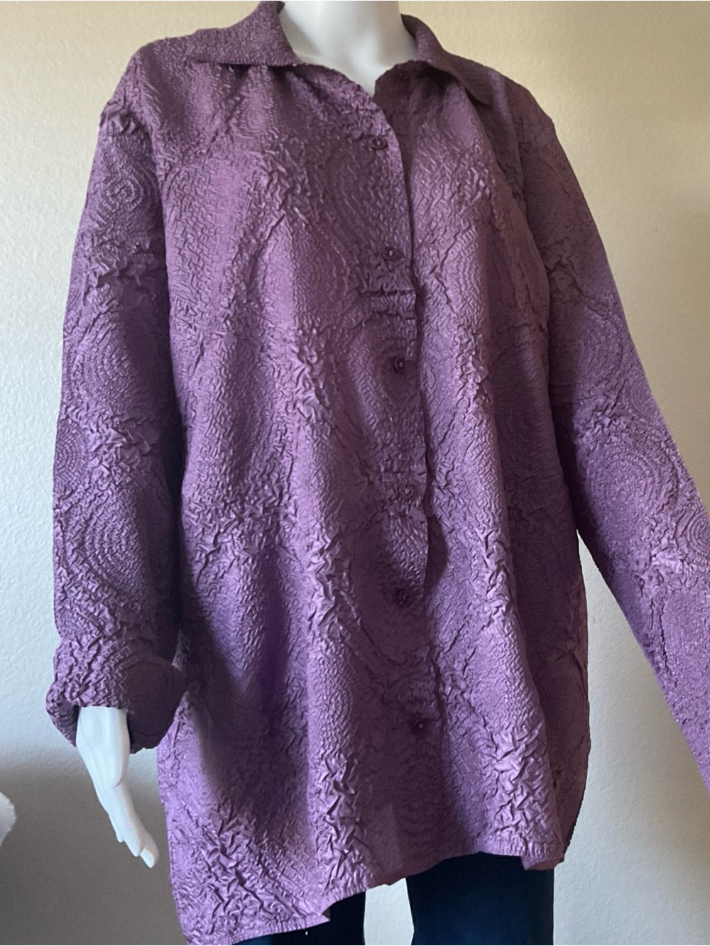 Women’s large 12 mauve textured blouse lightweight jacket crinkle Stretch no tag